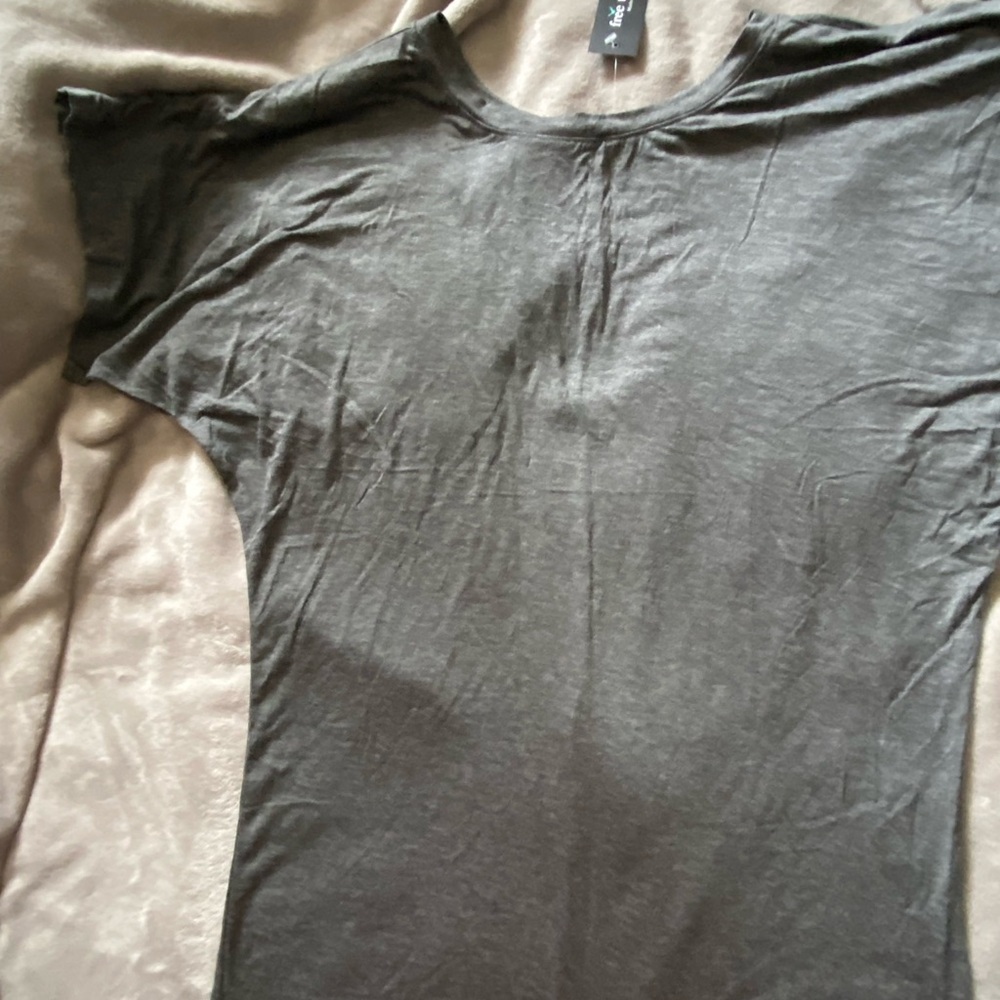 Free to live Gray Women's Top size XXL